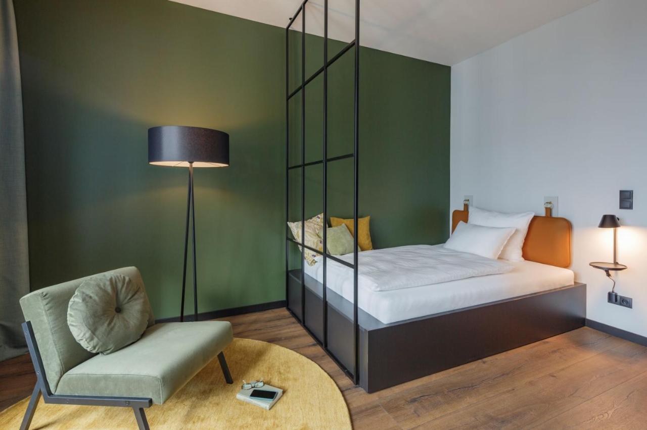 Black F House - Serviced Apartments Фрайбург Екстериор снимка