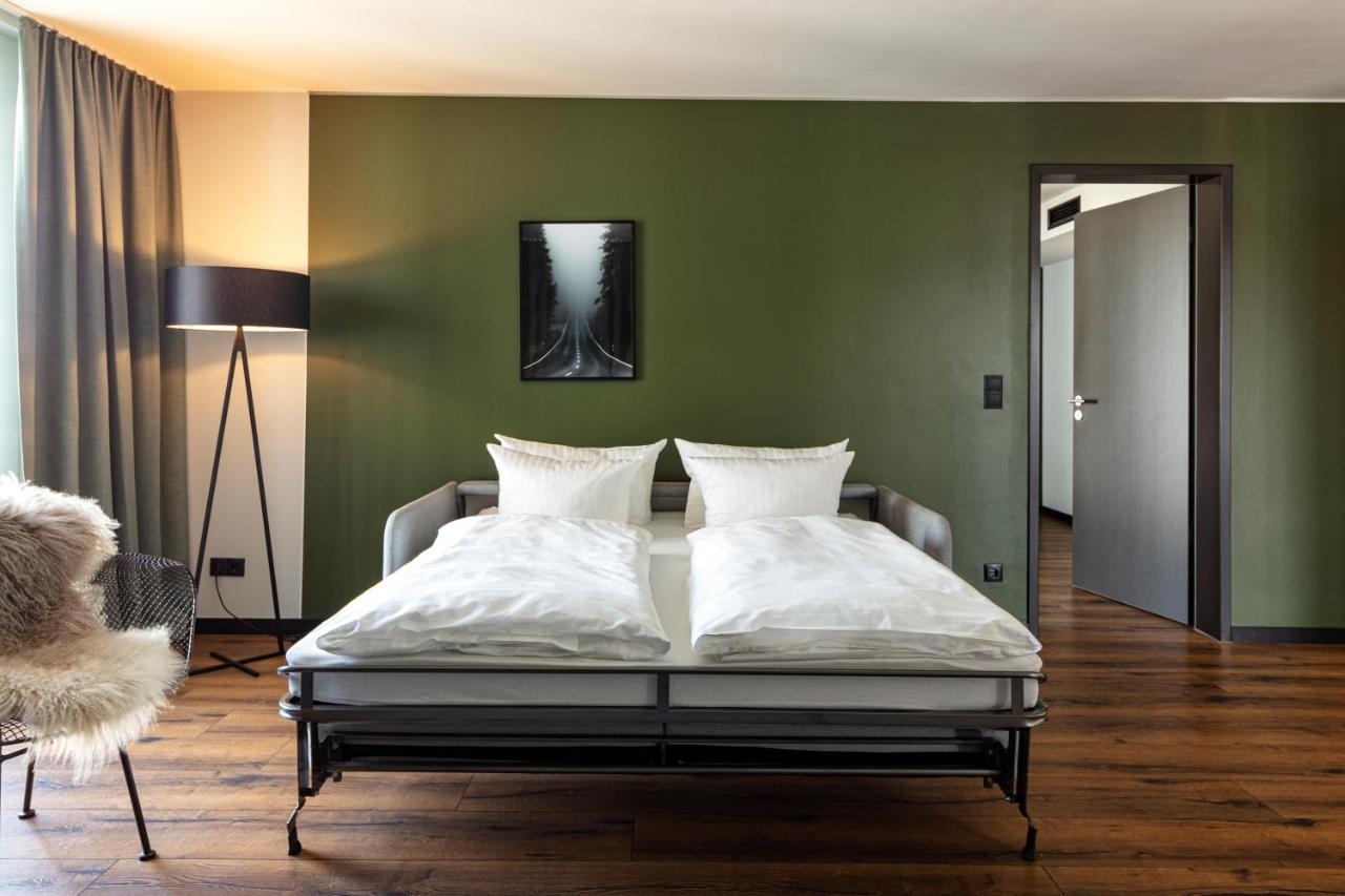 Black F House - Serviced Apartments Фрайбург Екстериор снимка