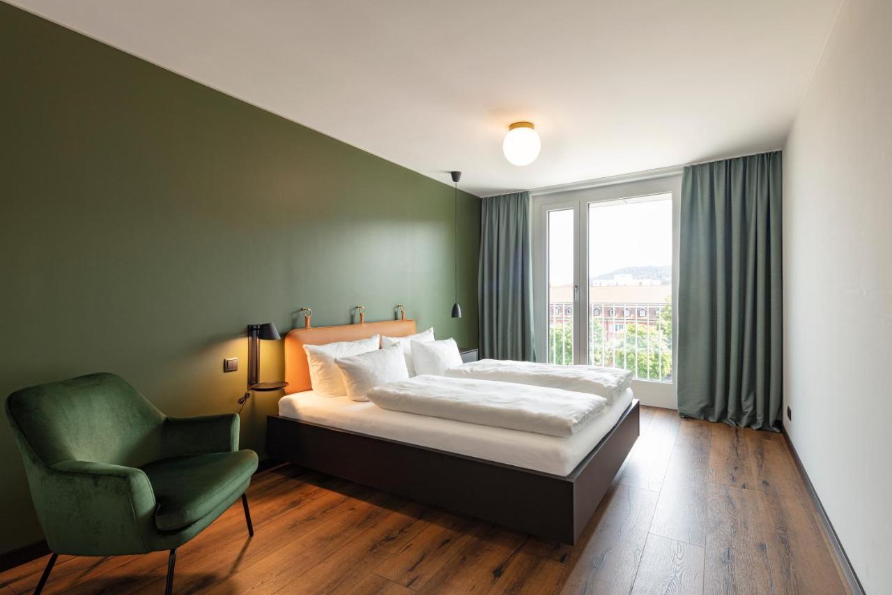 Black F House - Serviced Apartments Фрайбург Екстериор снимка